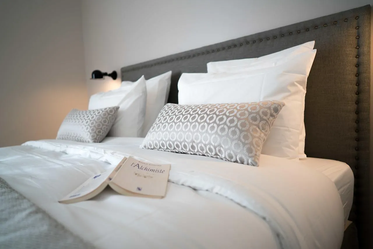 Domaine De Saint Clair Bed and Breakfast Αιξ-αν-Προβάνς 2*,  Γαλλία